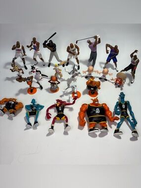 Vintage collectible 1996 Space Jam Michale Jordan  Tune Squad and more LOT
